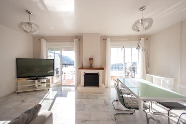 3 slaapkamer Halfvrijstaande villa te koop in Frigiliana met zwembad garage - € 680.000 (Ref: 5205483)