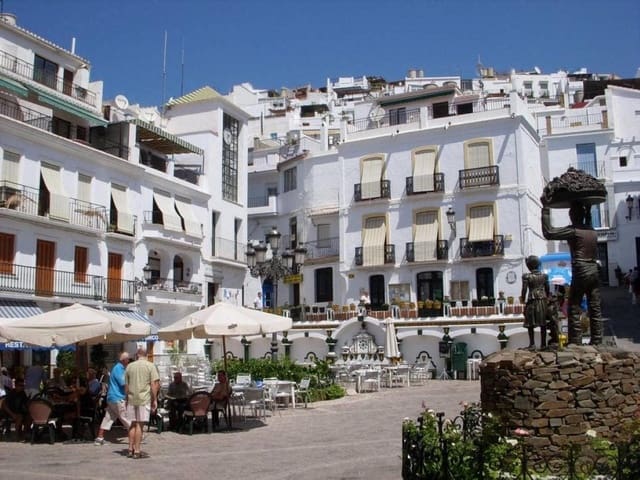 Mark till salu i Cómpeta - 226 000 € (Ref: 5914740)