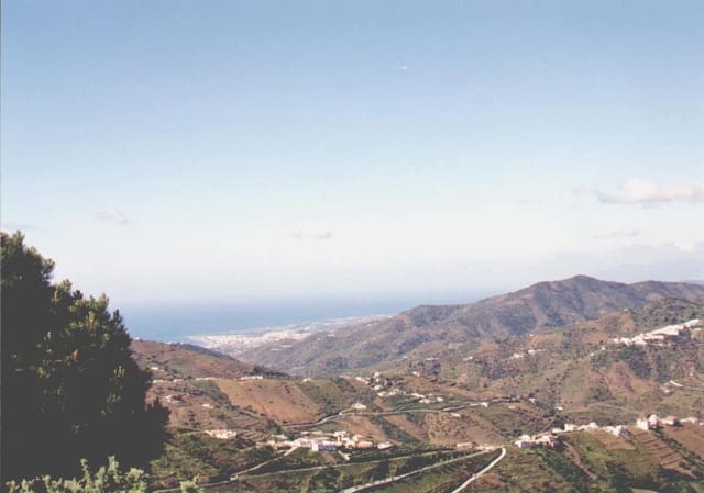 Rakentamaton maa myytävänä paikassa Cómpeta - 226 000 € (Ref: 5914740)