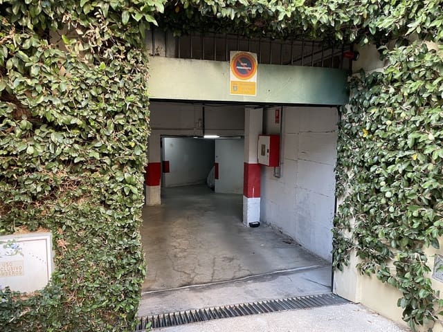 Garage à vendre à Nerja - 50 000 € (Ref: 6447872)