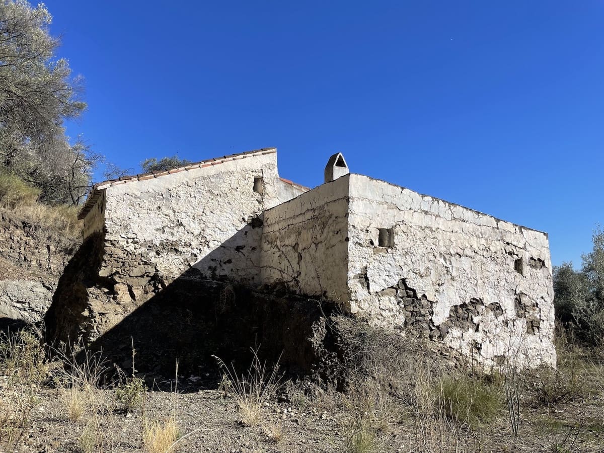 Ubebygd land til salgs i Frigiliana - € 184 950 (Ref: 6625554)