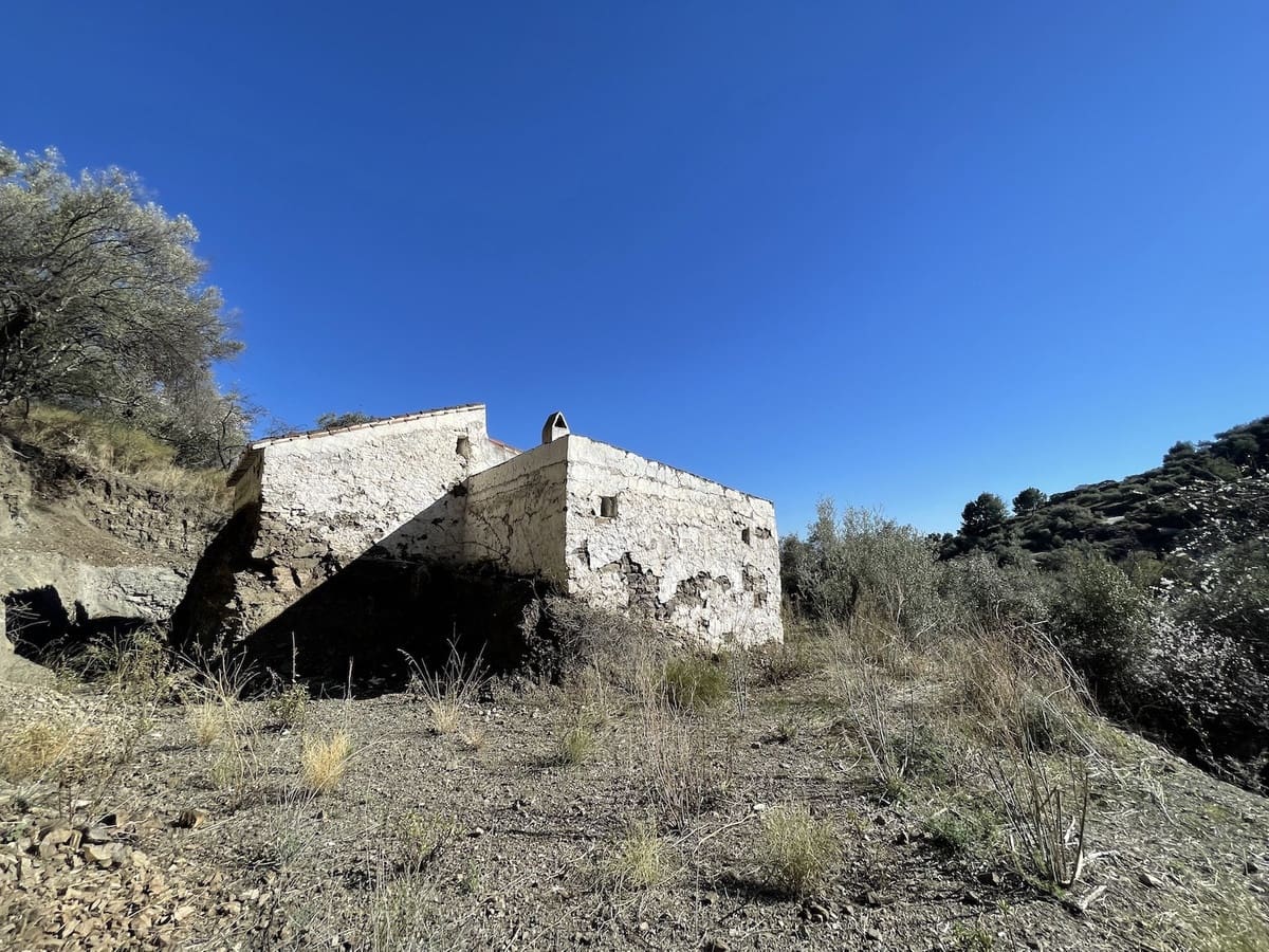 Ubebygd land til salgs i Frigiliana - € 184 950 (Ref: 6625554)