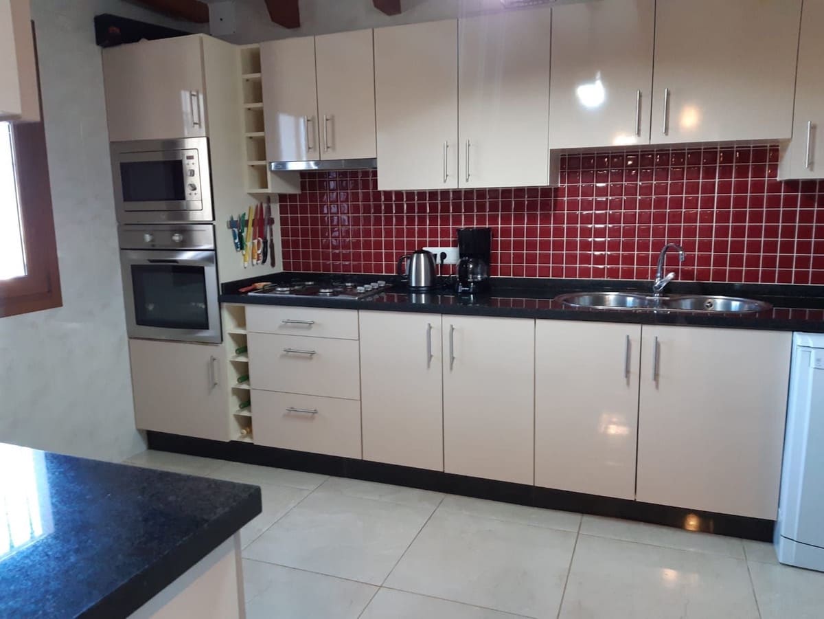 5 quarto Moradia para venda em Iznate com piscina garagem - 545 000 € (Ref: 7225056)