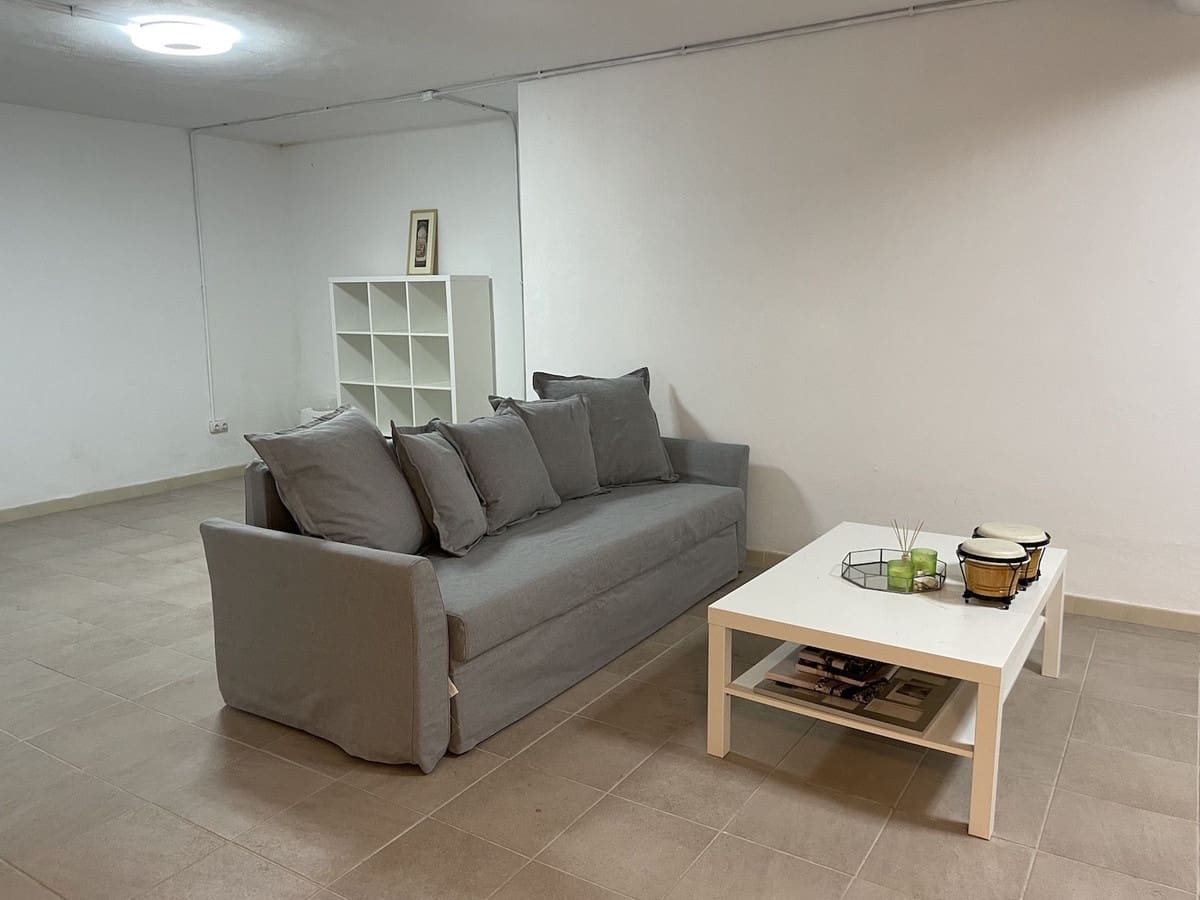 5 bedroom Villa for rent in Torrox-Costa with pool garage - € 2,500 (Ref: 7401098)