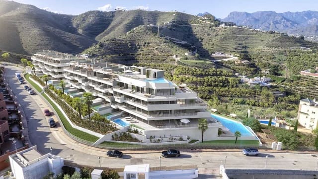 2 soverom Penthouse til salgs i Torrox-Costa, Torrox med svømmebasseng garasje - € 499 900 (Ref: 7410661)