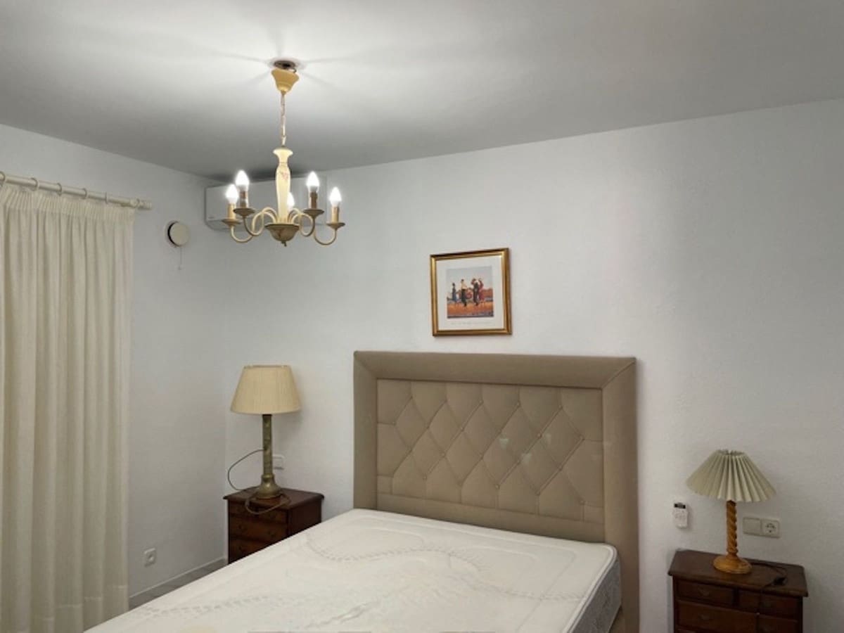 4 bedroom Villa for sale in Nerja with pool - € 699,000 (Ref: 7458683)