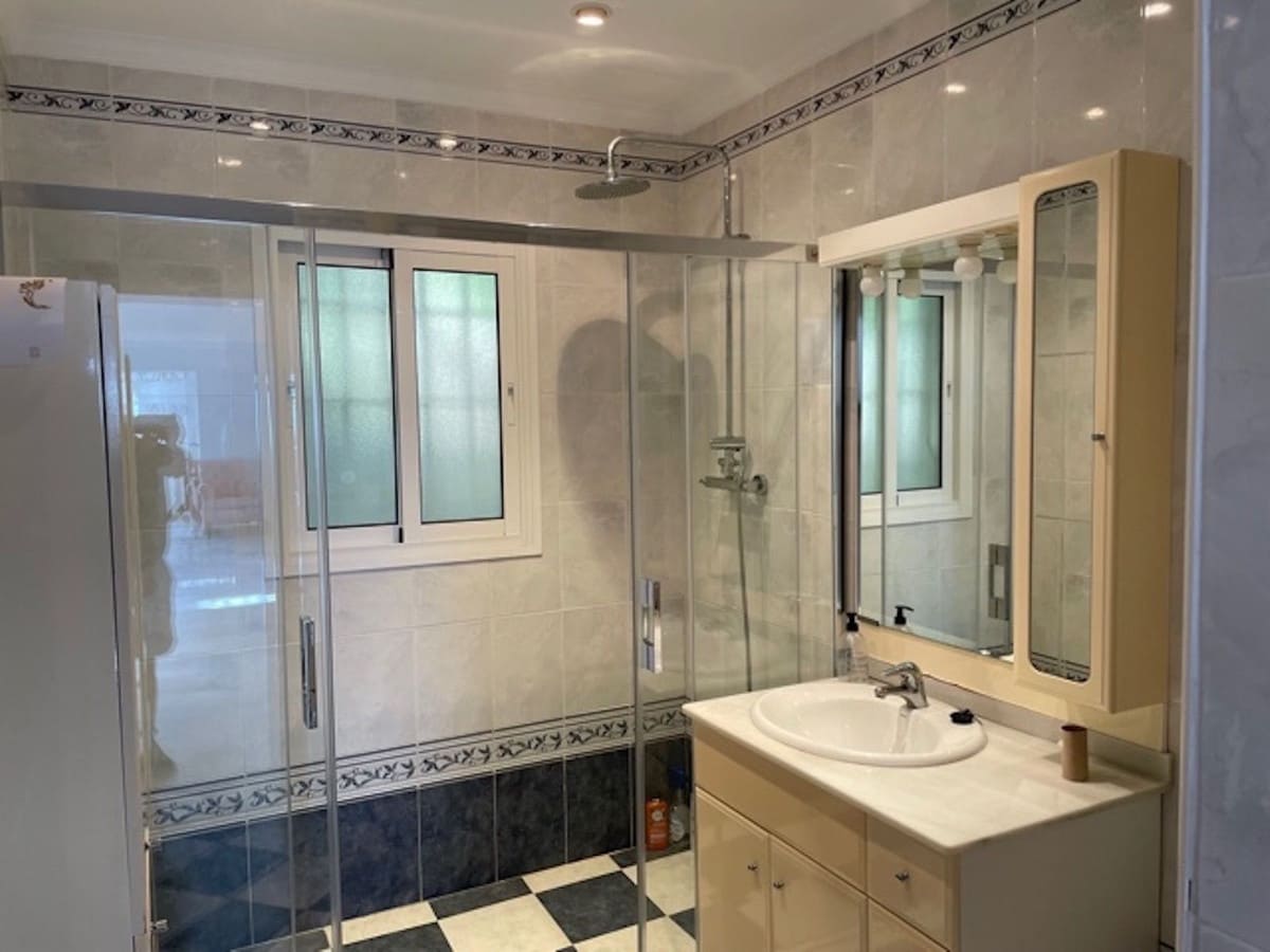 4 sovrum Villa till salu i Nerja med pool - 699 000 € (Ref: 7458683)