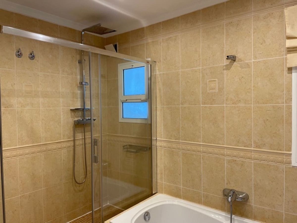 4 bedroom Villa for sale in Nerja with pool - € 699,000 (Ref: 7458683)