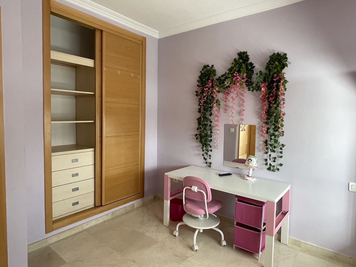 5 sypialnia Willa na sprzedaż w Torrox-Costa z basenem garażem - 650 000 € (Ref: 7627360)