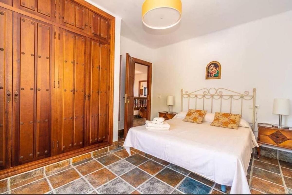 7 soveværelse Villa til salg i Frigiliana med swimmingpool garage - € 1.200.000 (Ref: 8177036)