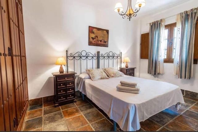 7 soverom Villa til salgs i Frigiliana med svømmebasseng garasje - € 1 200 000 (Ref: 8177036)