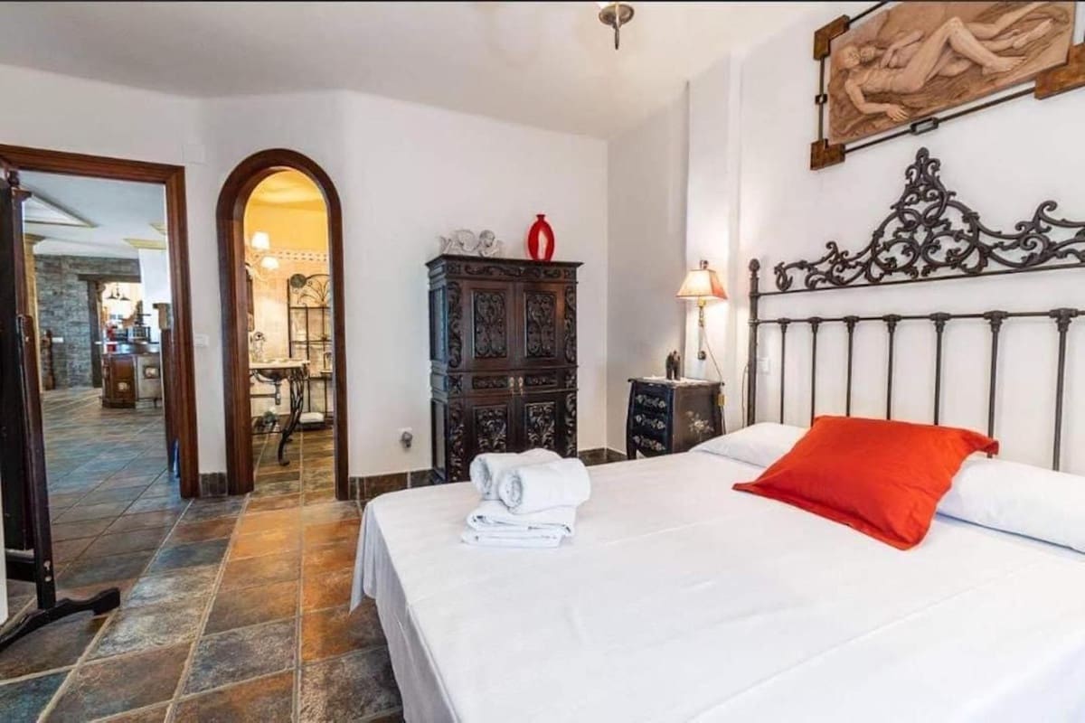 7 soveværelse Villa til salg i Frigiliana med swimmingpool garage - € 1.200.000 (Ref: 8177036)