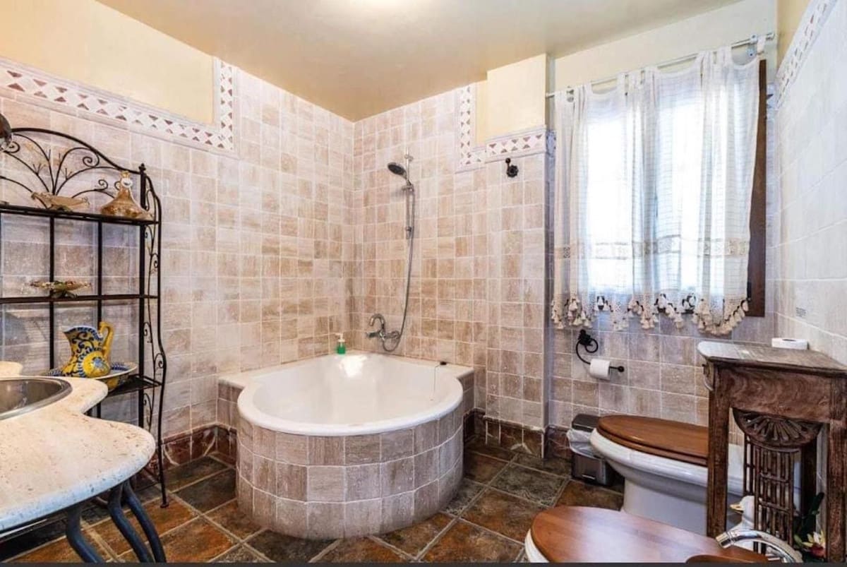 7 soveværelse Villa til salg i Frigiliana med swimmingpool garage - € 1.200.000 (Ref: 8177036)