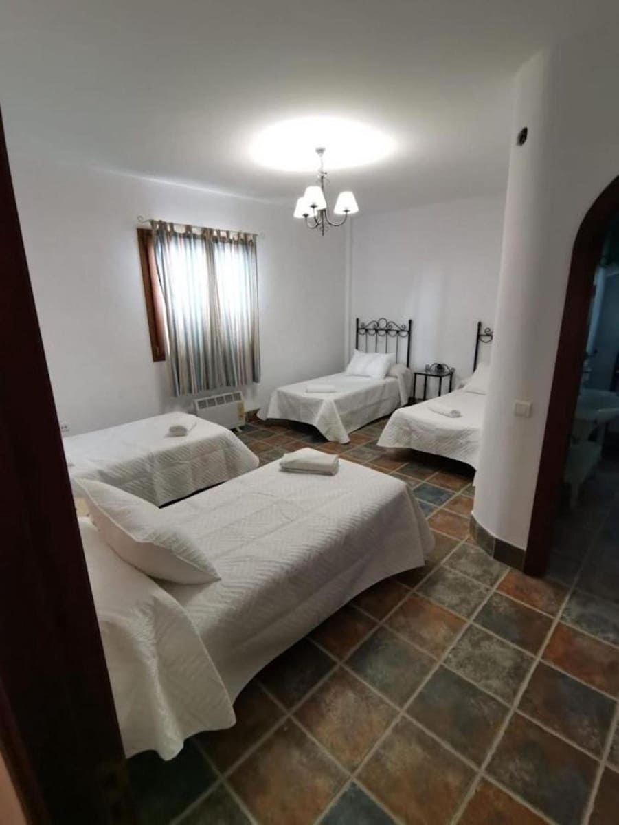 7 soveværelse Villa til salg i Frigiliana med swimmingpool garage - € 1.200.000 (Ref: 8177036)