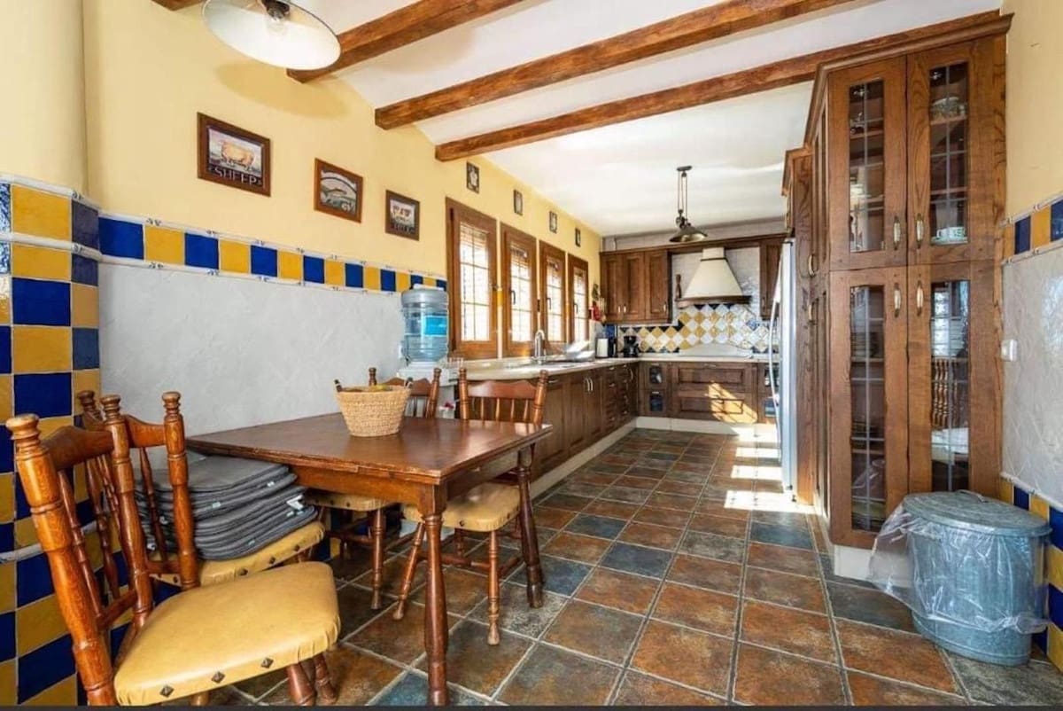 7 soveværelse Villa til salg i Frigiliana med swimmingpool garage - € 1.200.000 (Ref: 8177036)