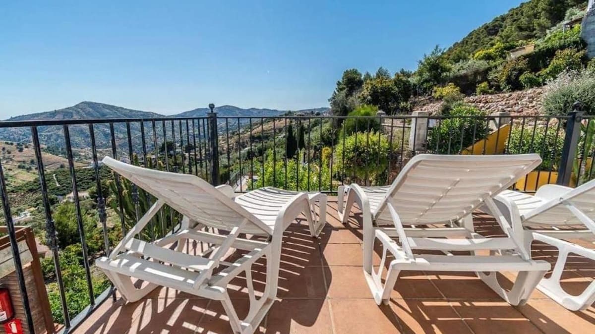 7 soveværelse Villa til salg i Frigiliana med swimmingpool garage - € 1.200.000 (Ref: 8177036)