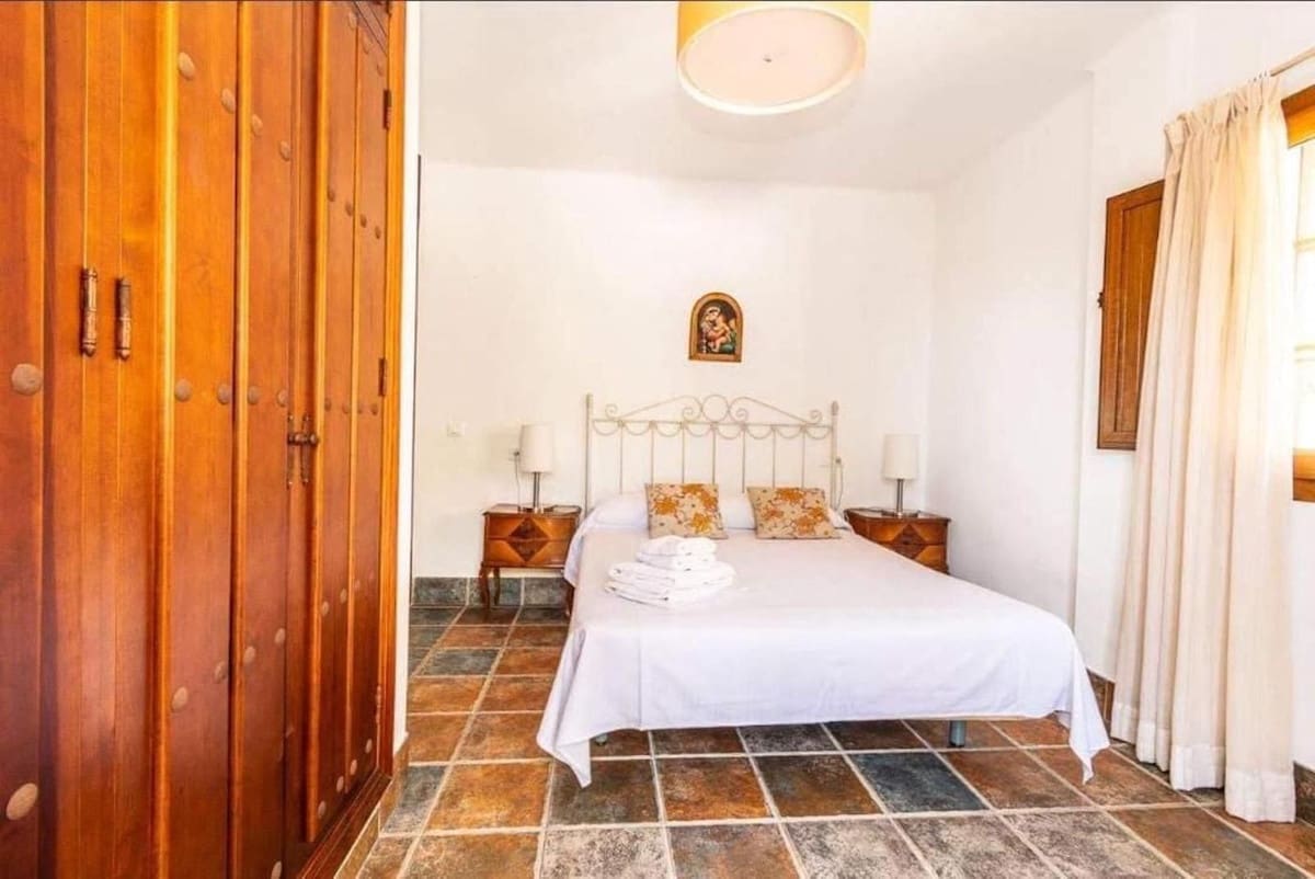 Chalet de 7 habitaciones en Frigiliana en venta con piscina garaje - 1.200.000 € (Ref: 8177036)