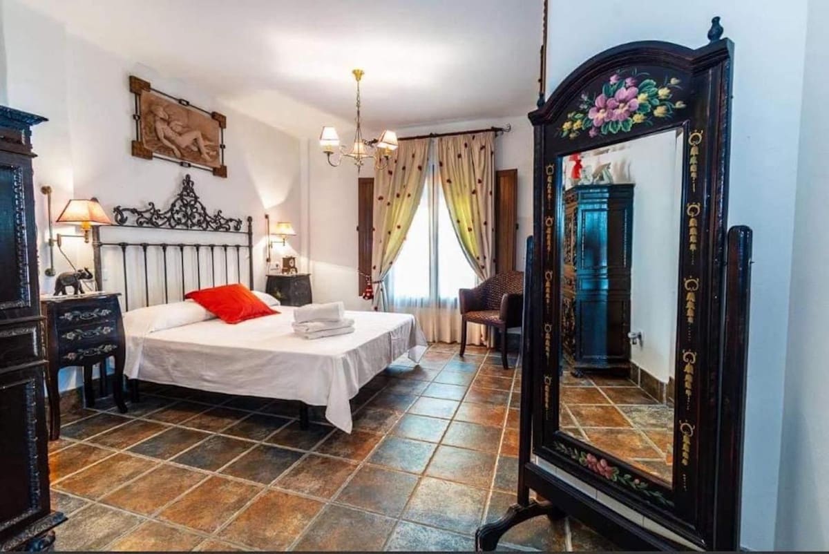 Chalet de 7 habitaciones en Frigiliana en venta con piscina garaje - 1.200.000 € (Ref: 8177036)