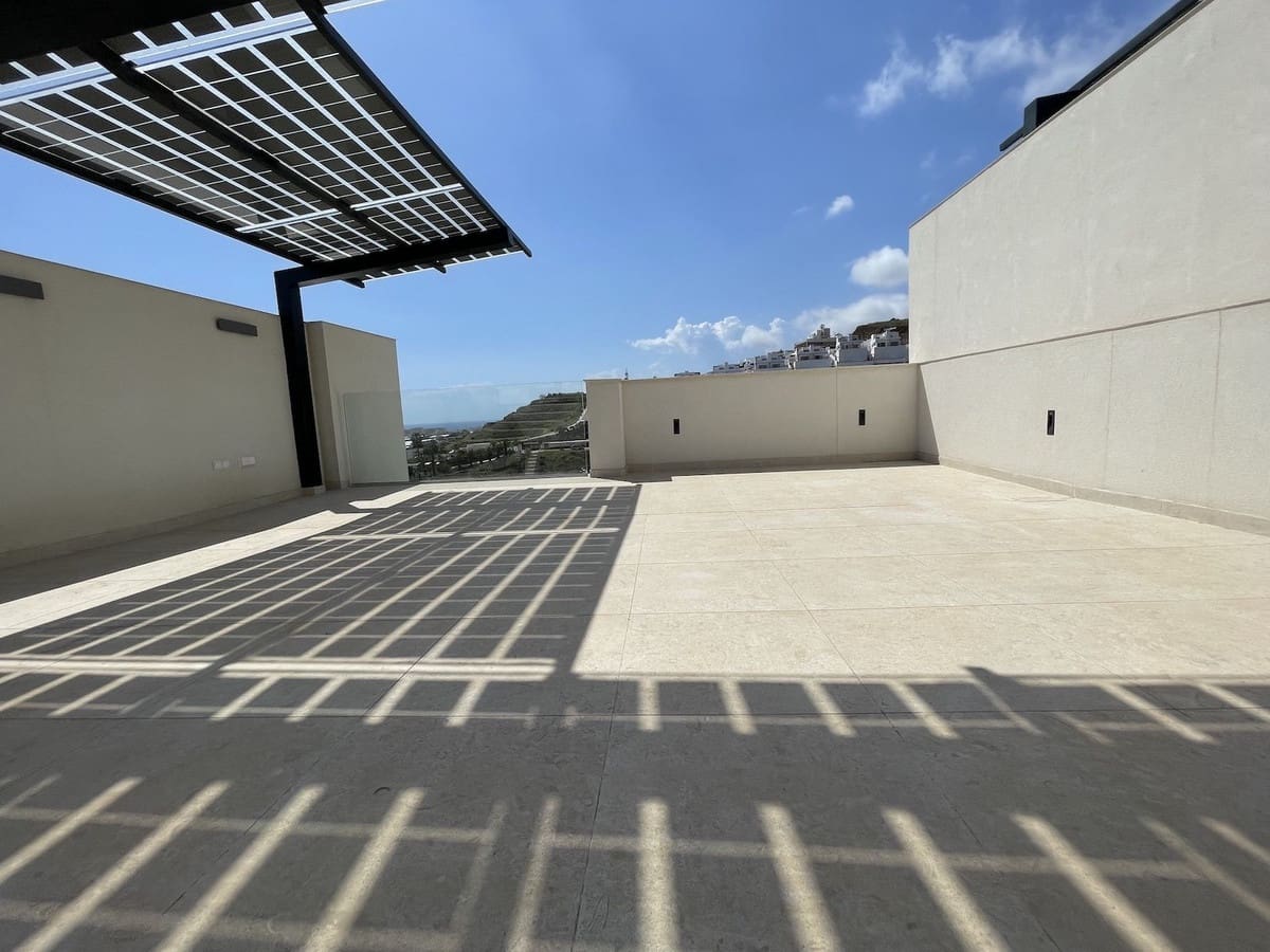 3 soveværelse Byhus til salg i Torrox-Costa med swimmingpool garage - € 565.000 (Ref: 8249994)