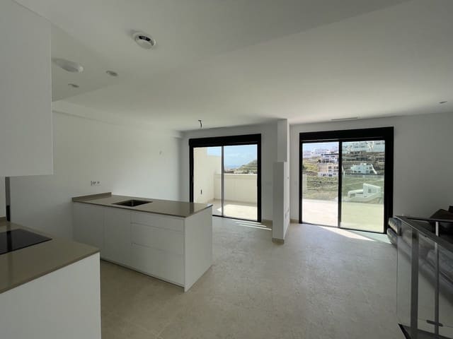 3 soverom Hus til salgs i Torrox-Costa, Torrox med svømmebasseng garasje - € 565 000 (Ref: 8249994)