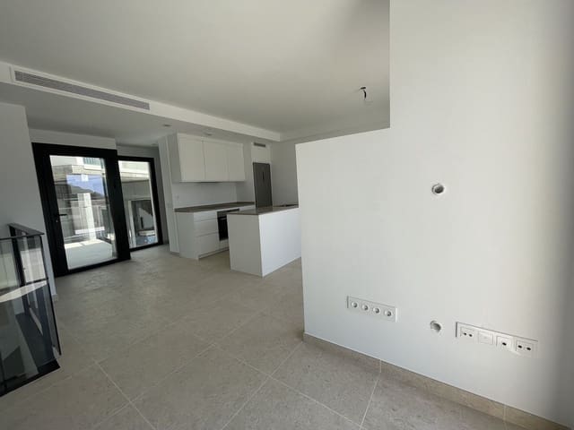 3 soverom Hus til salgs i Torrox-Costa, Torrox med svømmebasseng garasje - € 565 000 (Ref: 8249994)