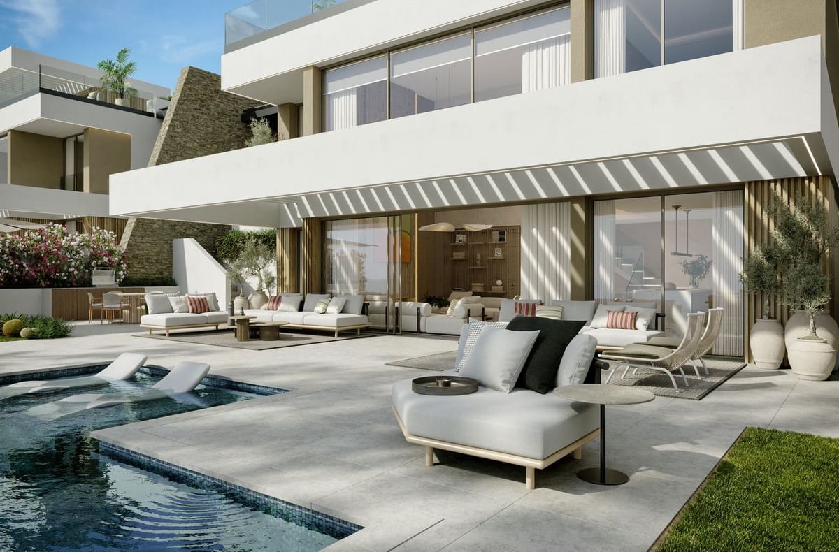 3 bedroom Villa for sale in La Herradura with pool garage - € 1,600,000 (Ref: 8318764)