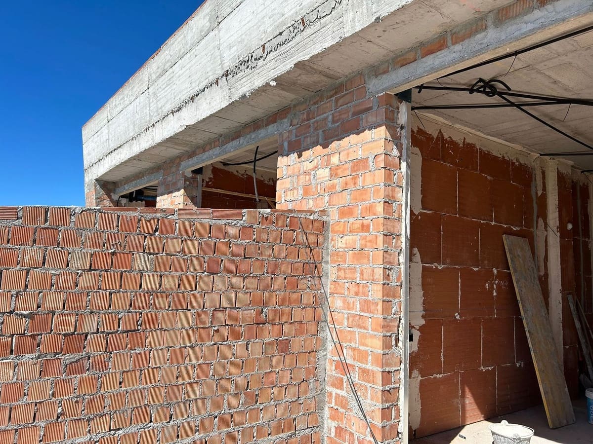 3 soveværelse Semi-Rækkehus til salg i Torre del Mar med swimmingpool garage - € 549.900 (Ref: 8333109)