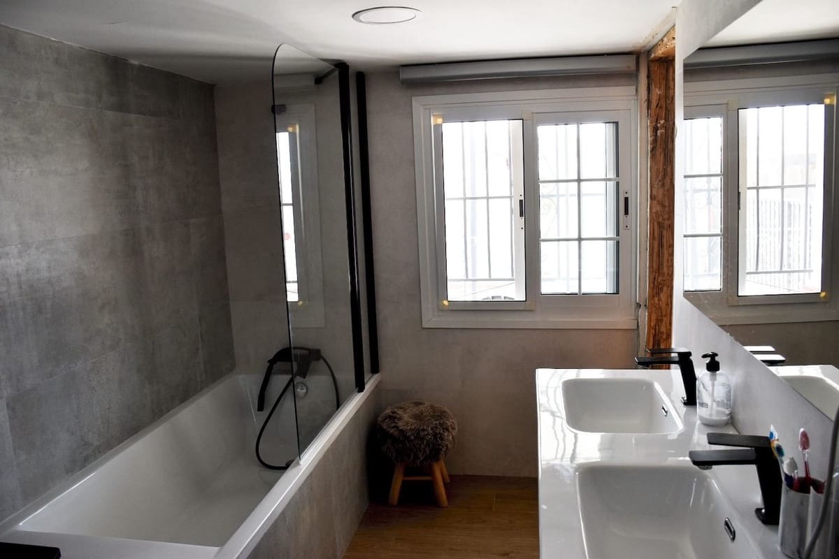 3 soveværelse Villa til salg i Nerja med swimmingpool garage - € 610.000 (Ref: 8375115)