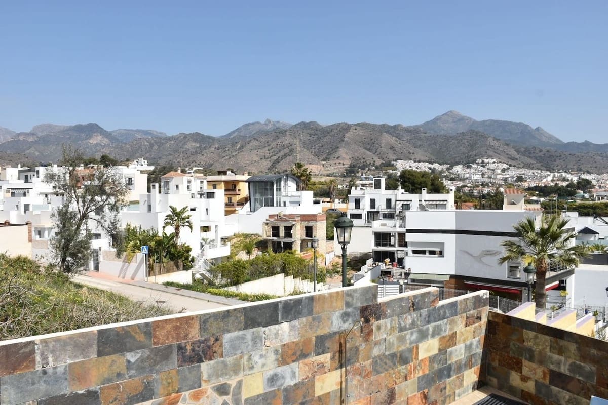 3 camera da letto Villa in vendita in Nerja con piscina garage - 610.000 € (Rif: 8375115)