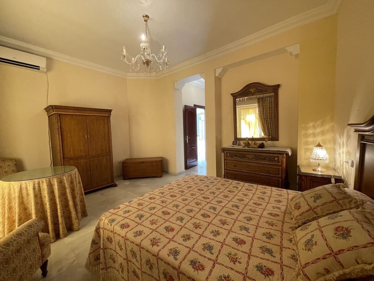 4 soveværelse Byhus til salg i Nerja - € 2.200.000 (Ref: 8458999)