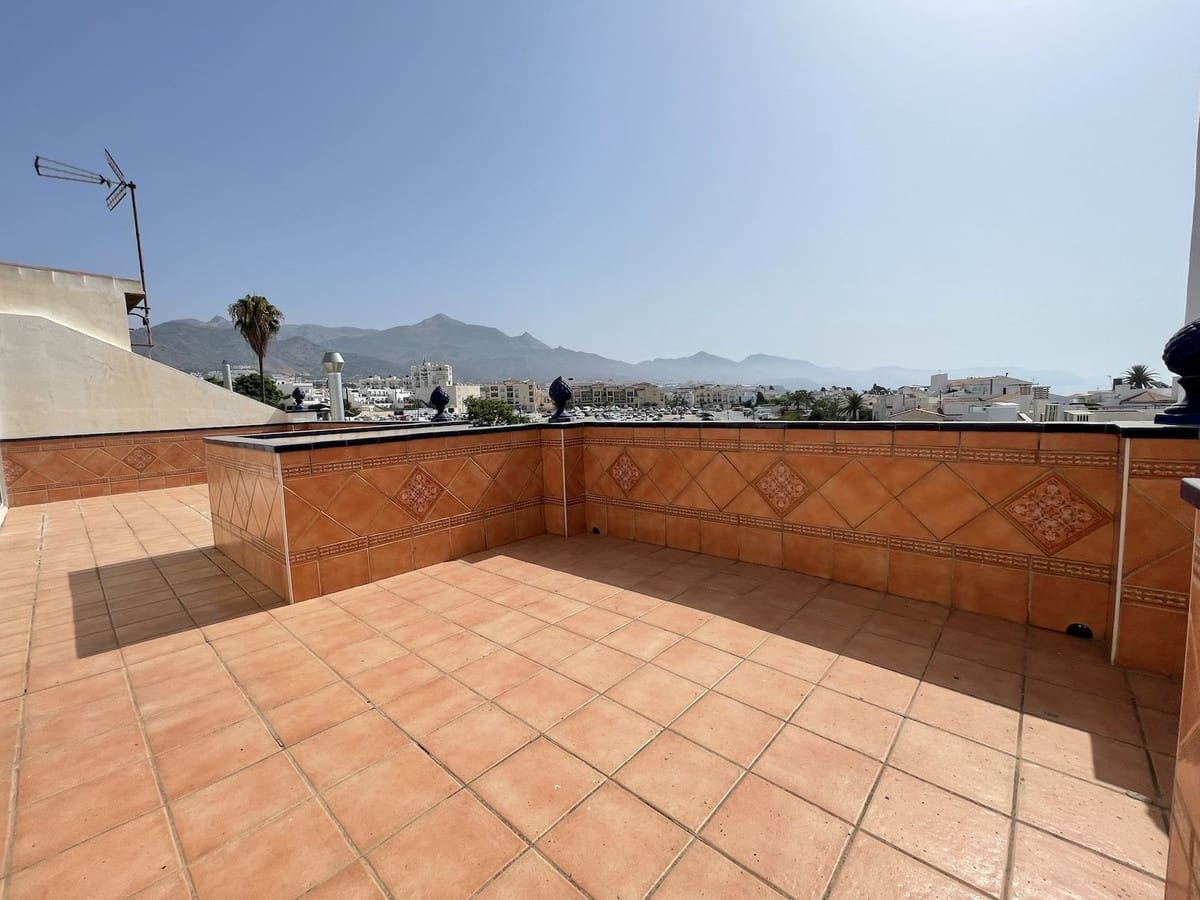 4 soveværelse Byhus til salg i Nerja - € 2.200.000 (Ref: 8458999)