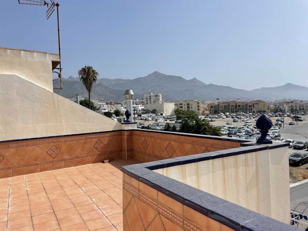 4 soveværelse Byhus til salg i Nerja - € 2.200.000 (Ref: 8458999)