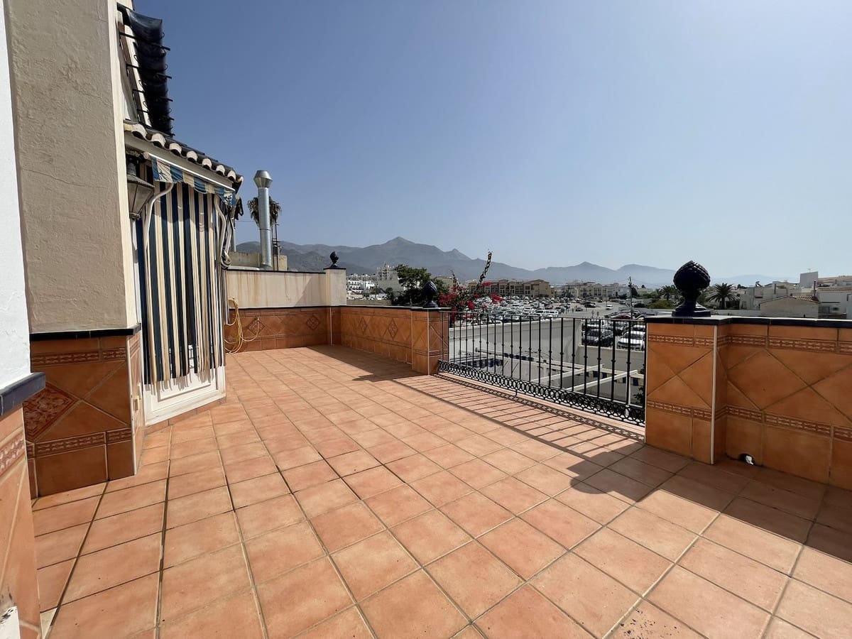 4 soveværelse Byhus til salg i Nerja - € 2.095.000 (Ref: 8458999)