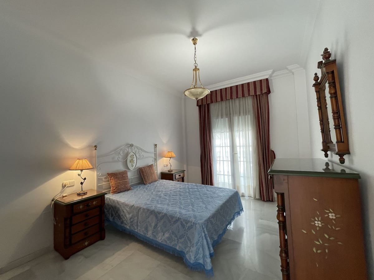 4 soveværelse Byhus til salg i Nerja - € 2.095.000 (Ref: 8458999)