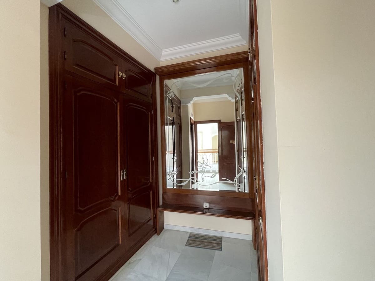 4 bedroom Townhouse for sale in Nerja - € 2,095,000 (Ref: 8458999)