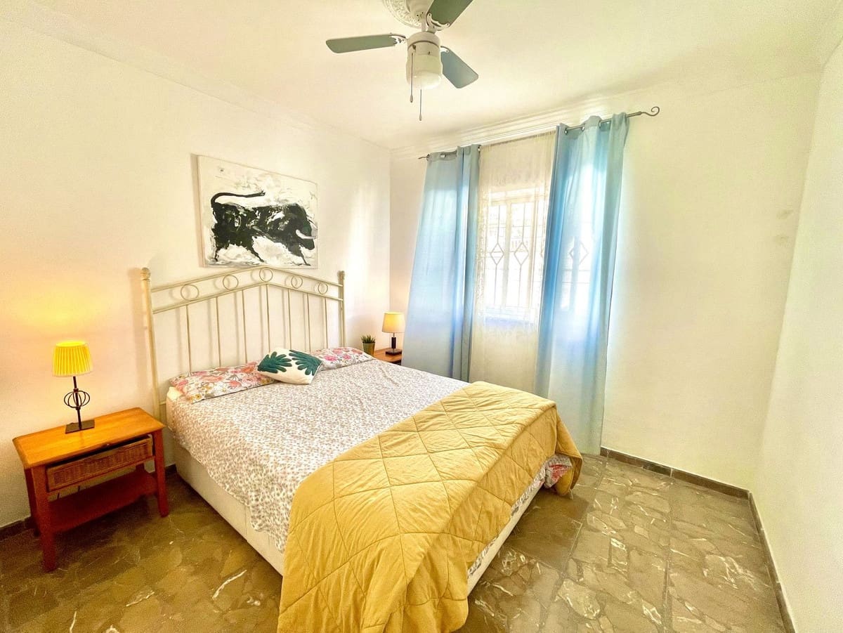 5 soveværelse Villa til salg i Nerja med garage - € 789.000 (Ref: 8572736)