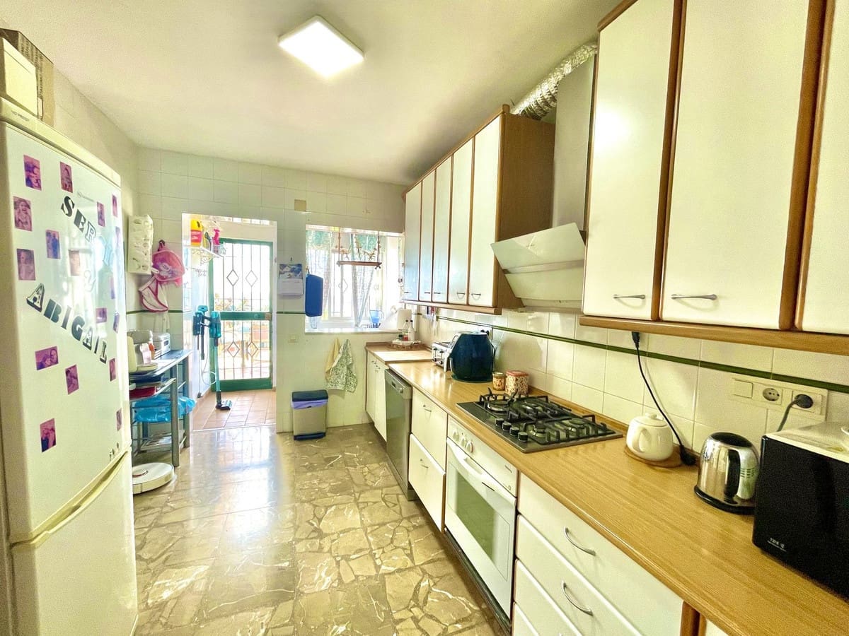 5 chambre Villa/Maison à vendre à Nerja avec garage - 789 000 € (Ref: 8572736)