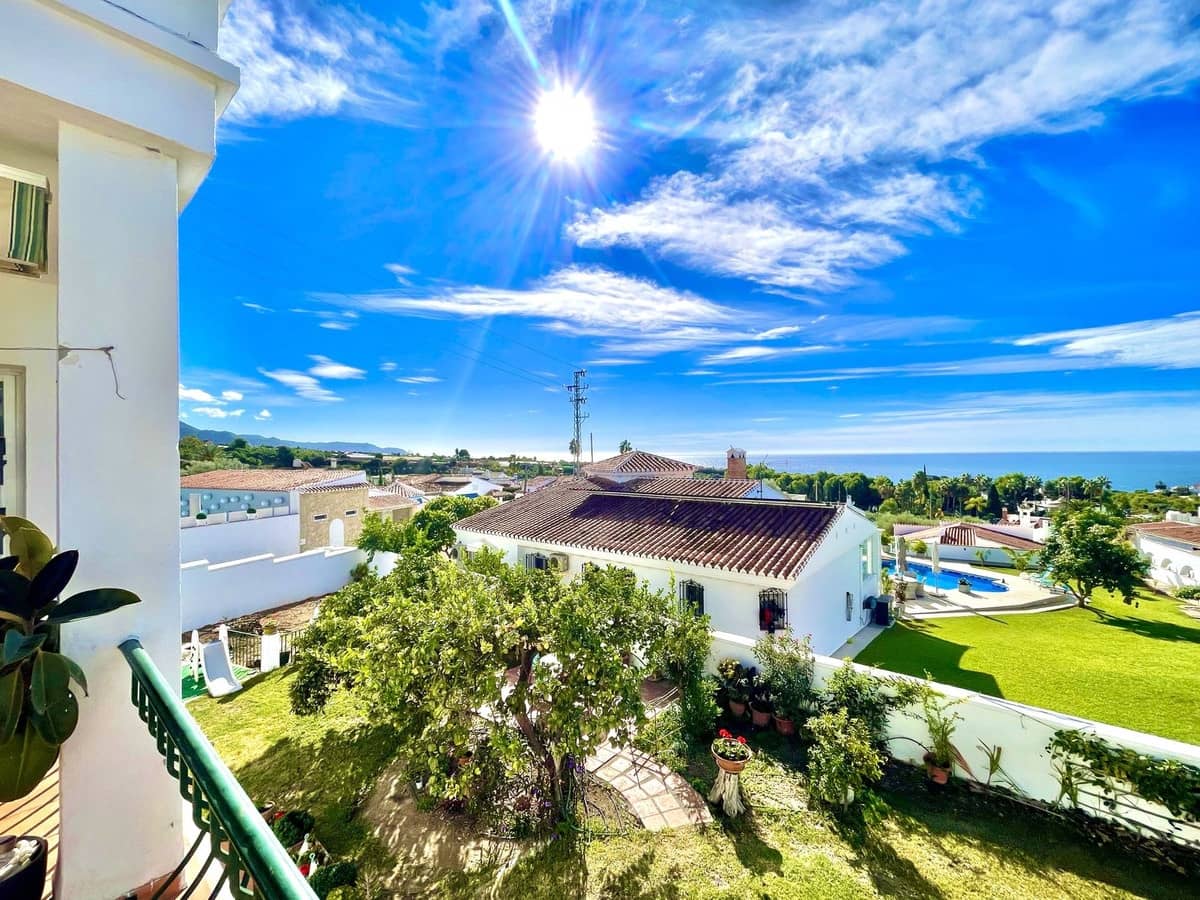 5 chambre Villa/Maison à vendre à Nerja avec garage - 789 000 € (Ref: 8572736)