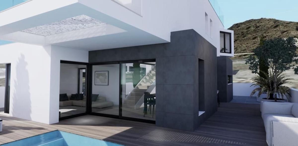 3 makuuhuone Huvila myytävänä paikassa Nerja mukana uima-altaan 
autotalli - 775 000 € (Ref: 8609568)