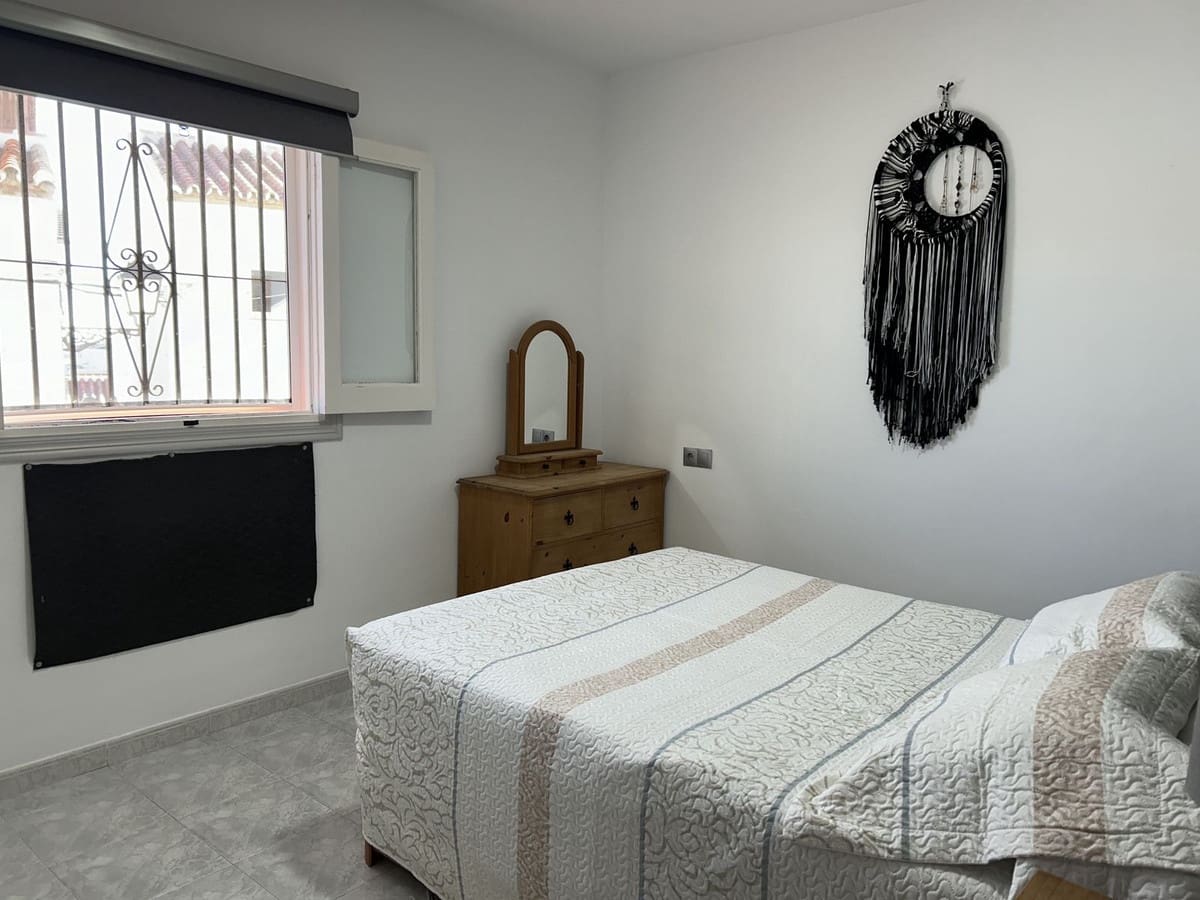 3 soveværelse Byhus til salg i Nerja med swimmingpool - € 340.000 (Ref: 8708699)