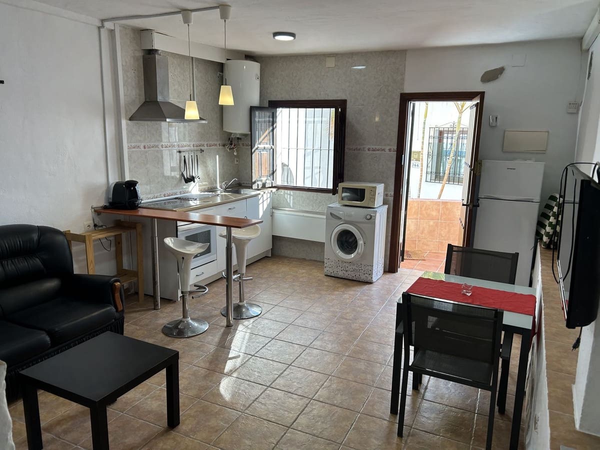 3 soveværelse Byhus til salg i Nerja med swimmingpool - € 340.000 (Ref: 8708699)