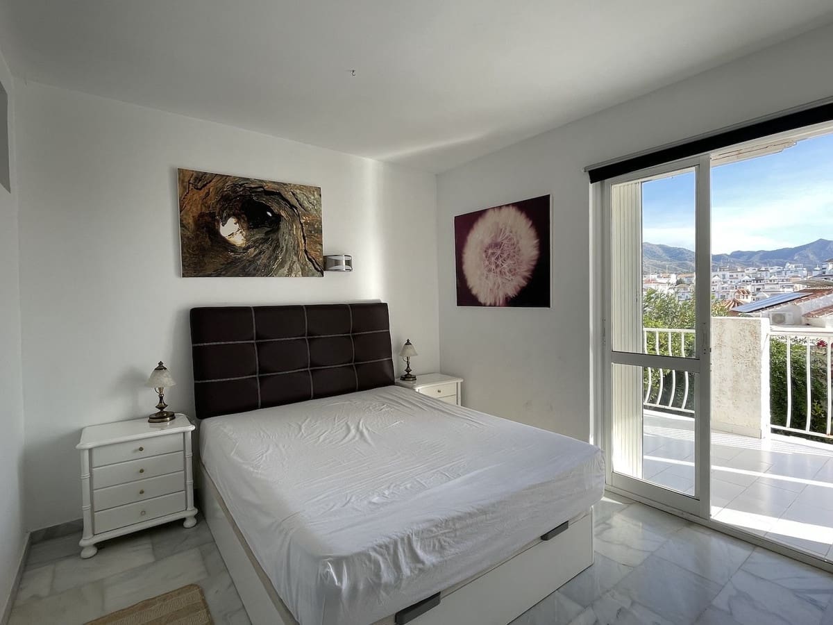 4 bedroom Villa for rent in Nerja with pool garage - € 2,000 (Ref: 8722635)