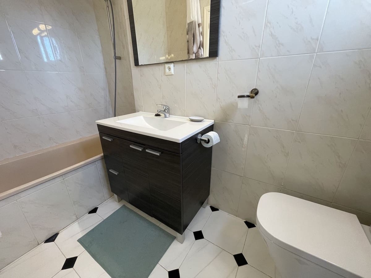 4 bedroom Villa for rent in Nerja with pool garage - € 2,000 (Ref: 8722635)