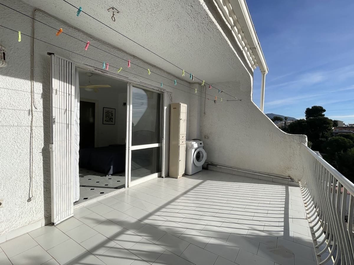 4 bedroom Villa for rent in Nerja with pool garage - € 2,200 (Ref: 8722635)
