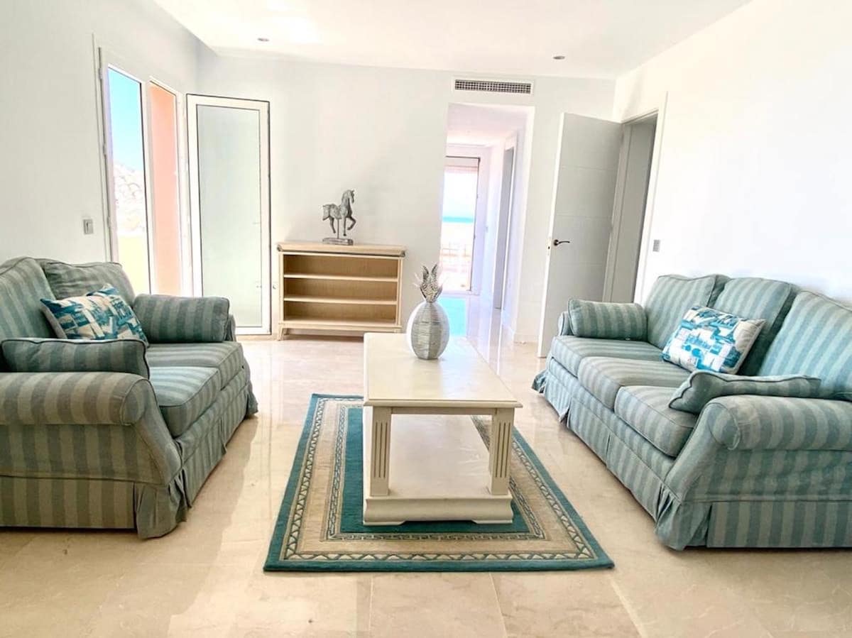 5 slaapkamer Villa voor vakantieverhuur in Calahonda met zwembad garage - € 5.500 (Ref: 8726937)