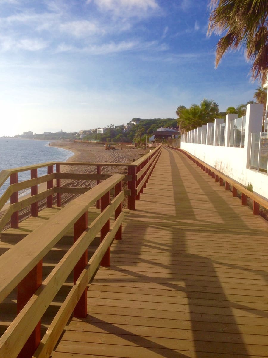 5 slaapkamer Villa voor vakantieverhuur in Calahonda met zwembad garage - € 5.500 (Ref: 8726937)