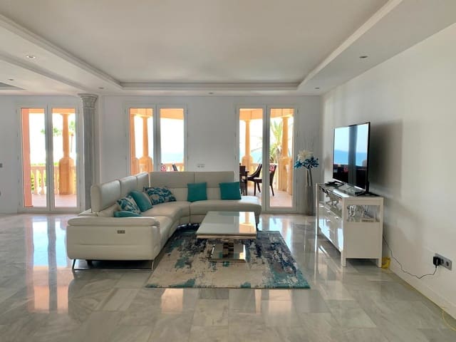   5 soveværelse   ferieVilla i Calahonda, Mijas med   swimmingpool  garage  - € 6.000 (Ref: 8726937)