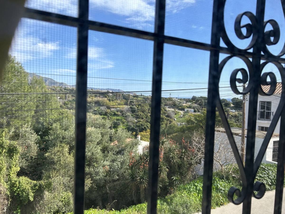 3 soverom Villa til salgs i Nerja med garasje - € 572 000 (Ref: 8771414)