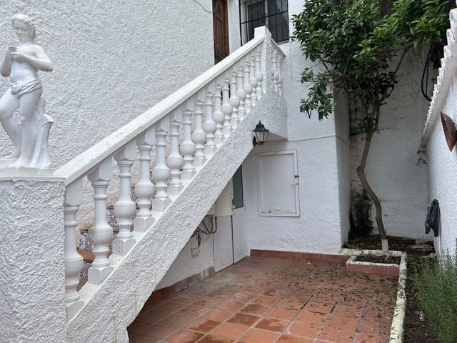 3 chambre Villa/Maison à vendre à Nerja avec garage - 572 000 € (Ref: 8771414)