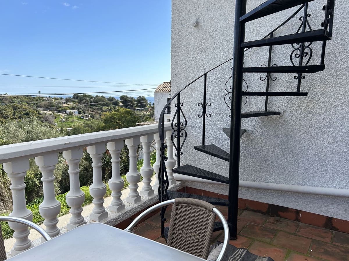 3 soveværelse Villa til salg i Nerja med garage - € 572.000 (Ref: 8771414)